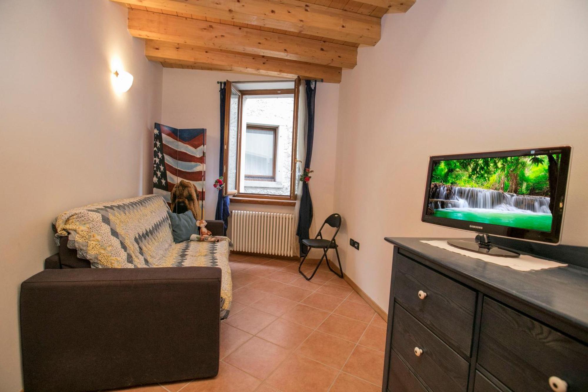 Appartamento Centro Storico Riva - Happy Rentals エクステリア 写真